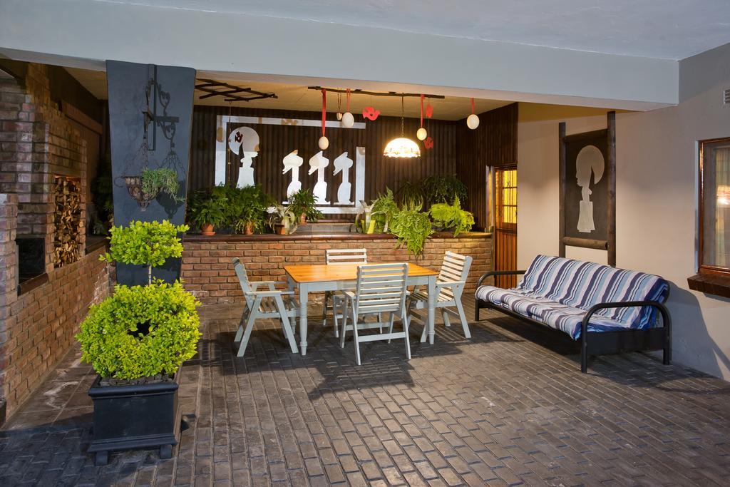 Miles B&B Guest House Оудсхорн Экстерьер фото