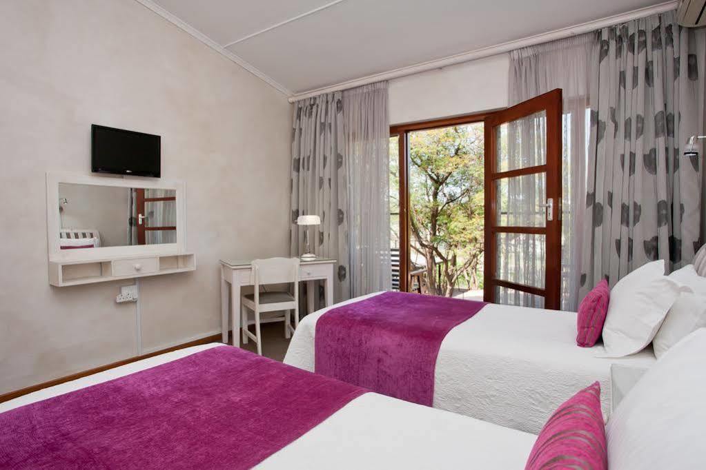 Miles B&B Guest House Оудсхорн Экстерьер фото